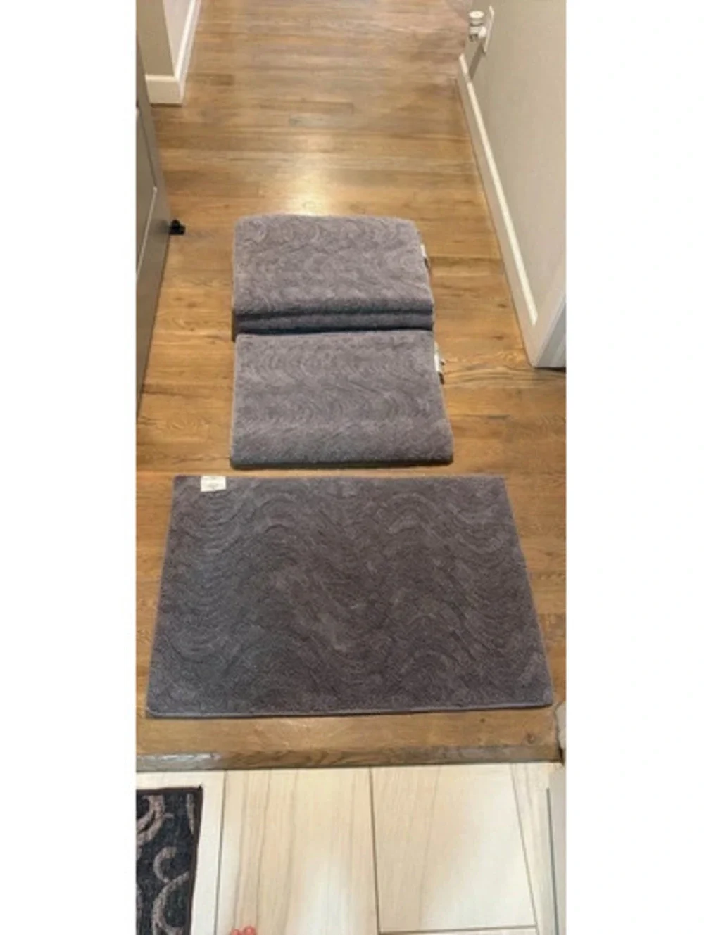 Mohawk Home Tide Pool Grey Bath Rugs (8) and Toilet Rugs (3)
